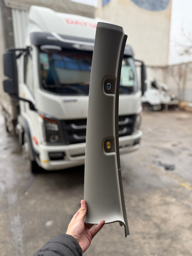 قاب روی ستون داخل کابین کامیونت دایون